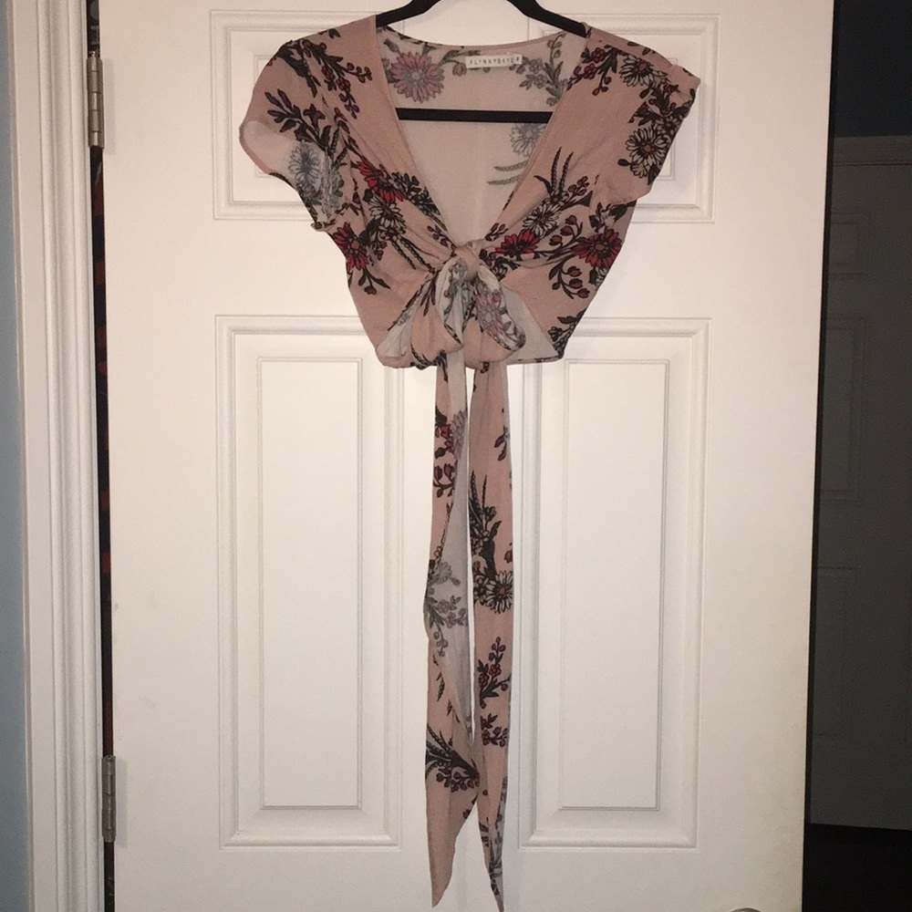 Flynn Skye top